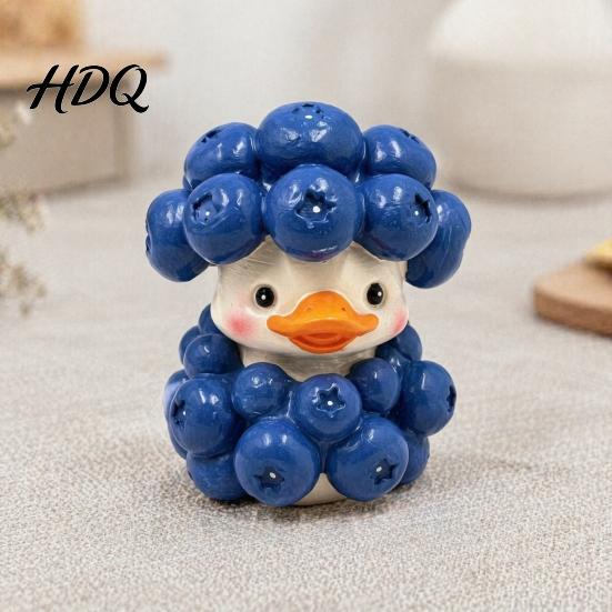 Kreative Desktop-Atmosphäre-Dekoration Blaubeere Ente Harz-Ornament Niedliche Cartoon-Figur Miniatur-Schreibtischbegleiter für Studenten Tierstatue Zuhause