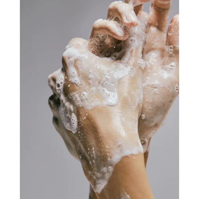 Vegan Face Cleanser with Green Tea Extract