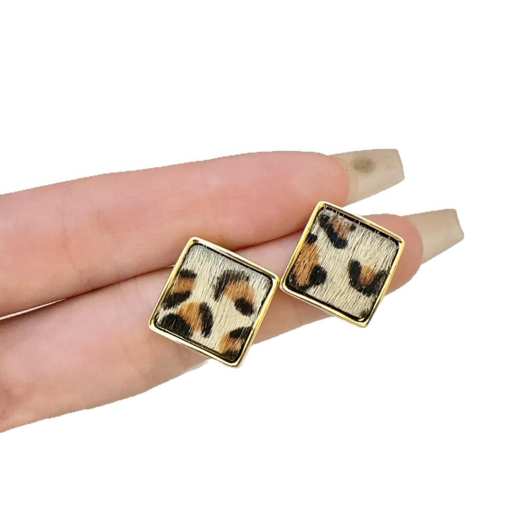 Leopard Print Square Stud Earrings: Chic, Luxurious, Versatile for Women - Perfect for Autumn/Winter