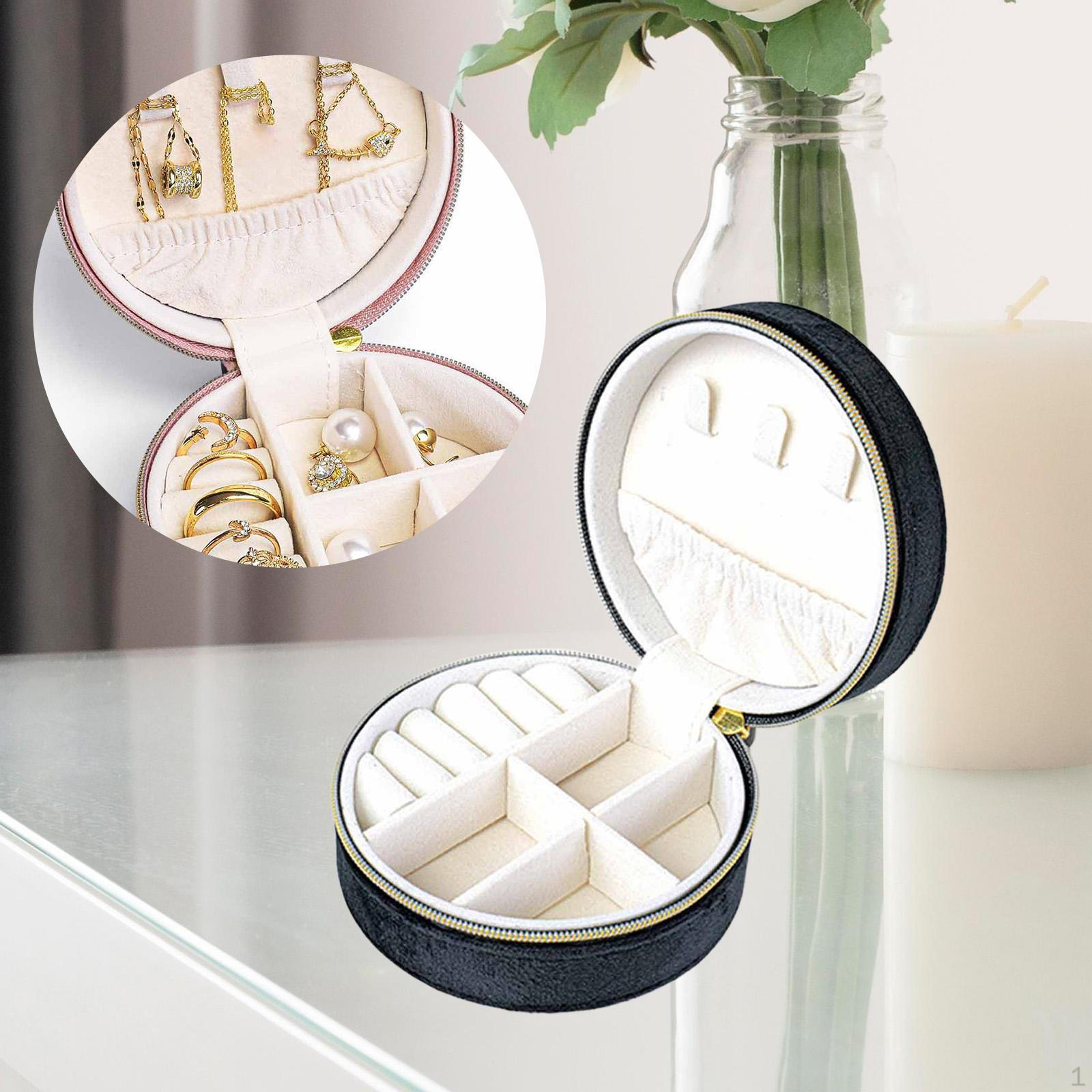 

Travel Jewelry Box for Women Elegant Pendant Charms Multifunction Compact Brooches Necklaces Velvet чорний