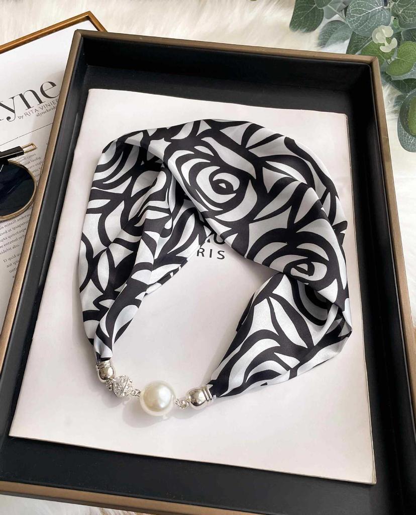 Magnetic Buckle Silk Scarf Headband Internet Celebrity New Magnetic Buckle Bracelet Small Long Women's Summer Casual Necklace Diamond Neck Band