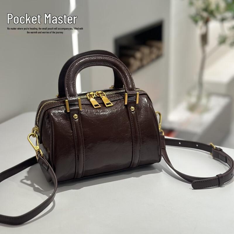 Douxiaozhu Retro Oil Wax Leather Boston Bag