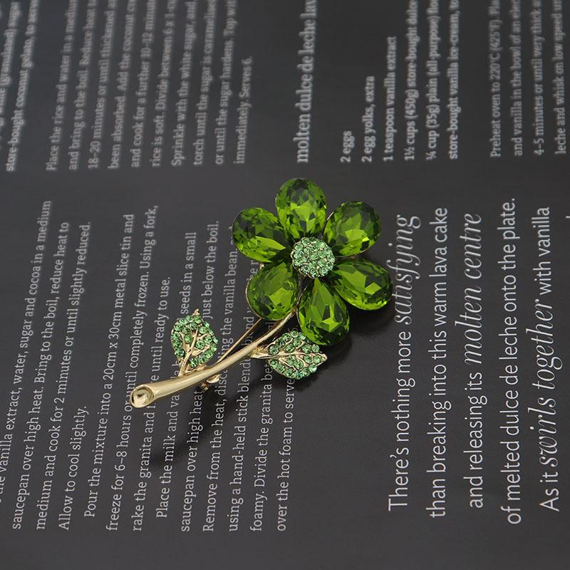 Emerald Flower Brooch - High-end, Niche, Retro, Premium, High-end Corsage Brooch with Ribbon Fastener