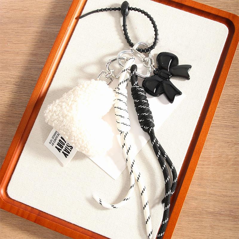 Plush Heart  Keychain Woven Rope Exquisite Creative Design Backpack High-end DIY Bow Keychain Accessory Gift