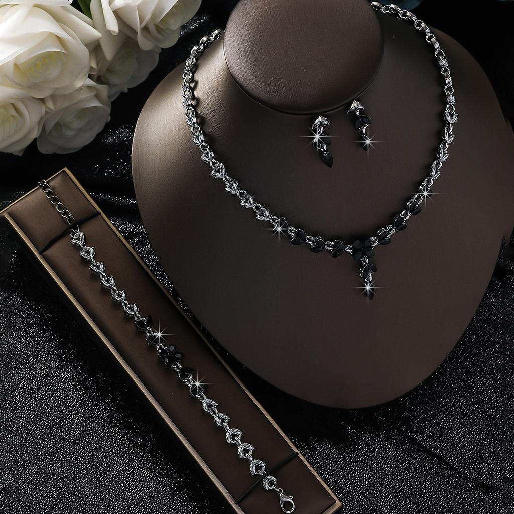 4-teiliges Damen-Set aus schlichtem Legierungs-Zirkon-Blütenblatt-Halskette, Ohrringen, Armband und Zirkon-Set, geeignet für Hochzeit, Party, Festival, Geschenke-8485