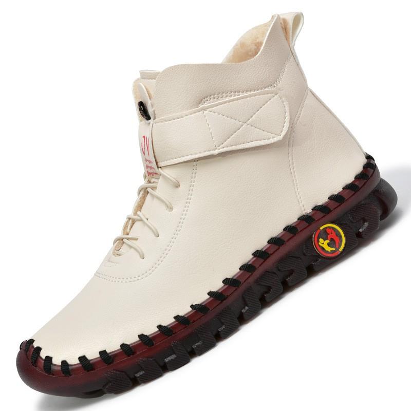 Womens Warm Lined Winter Flat Boots With Stitched Detail Soft Sole Comfort Casual Shoes