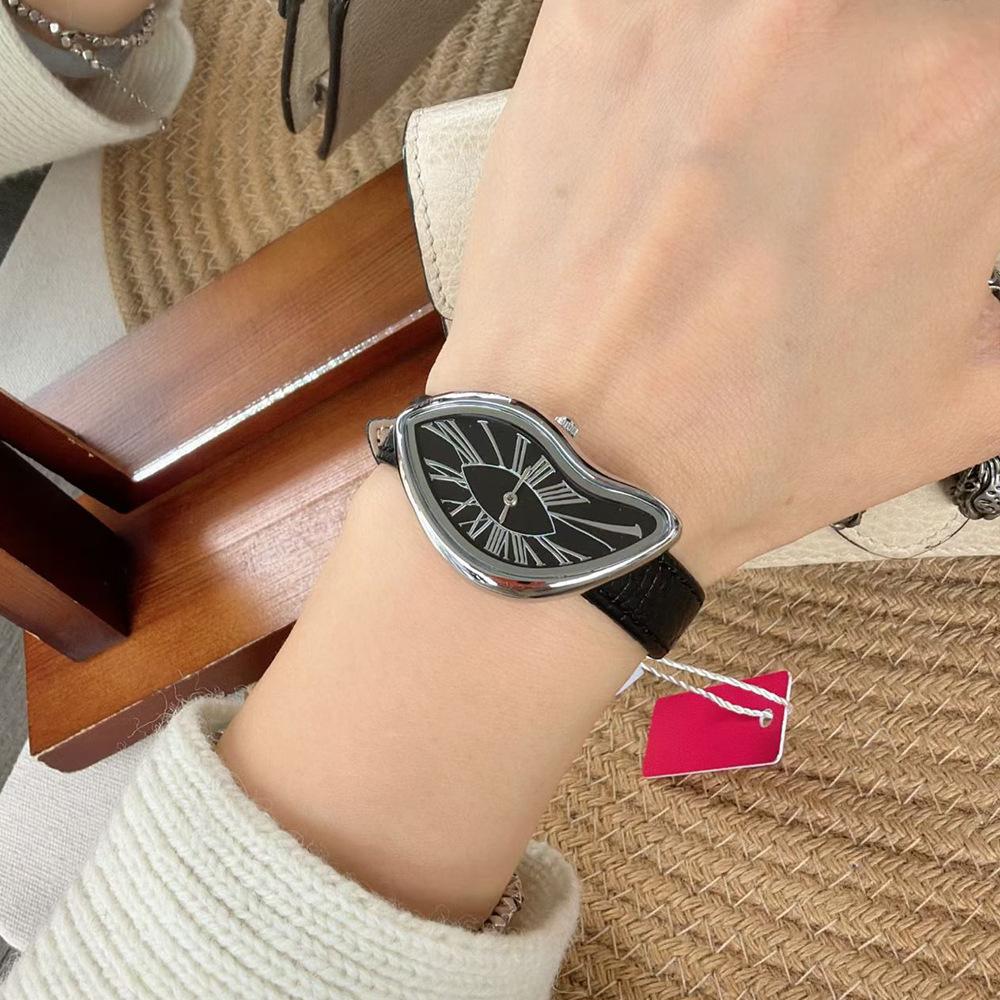 Medieval Cras Melt Twist Creative Watch Y2K Fashion Trendy Leather Premium Niche Design Watch