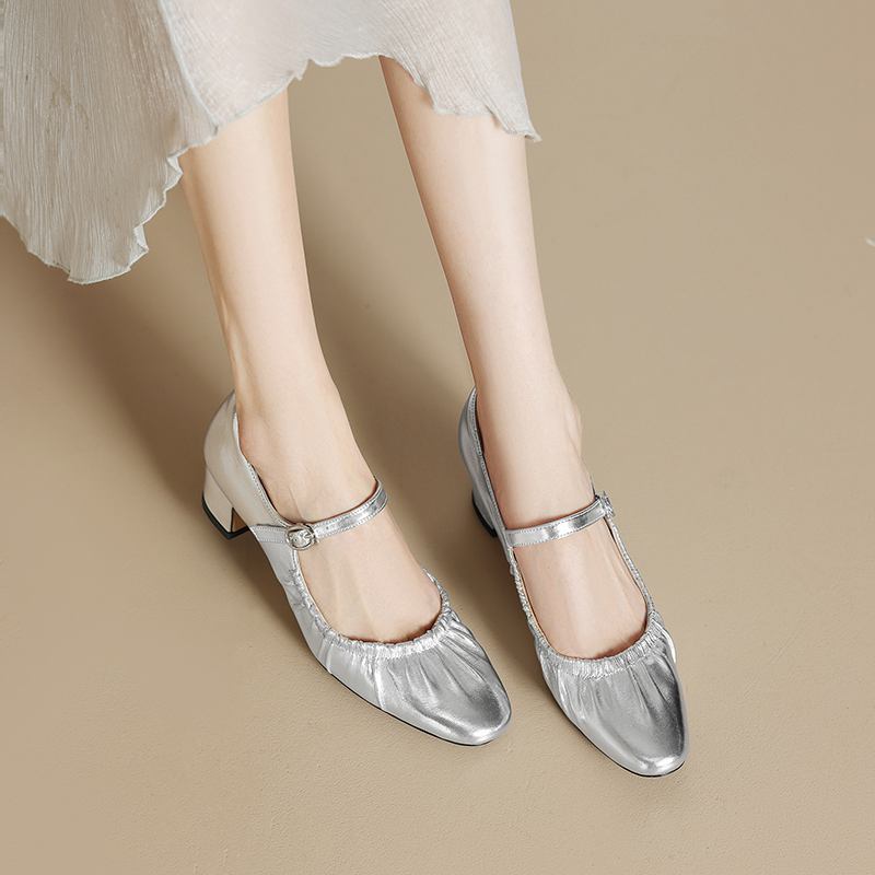 Krazing Pot Full Grain Leather Round Toe Med Heels Autumn Mary Janes Summer Shoes Women Pleated Decoration Pumps