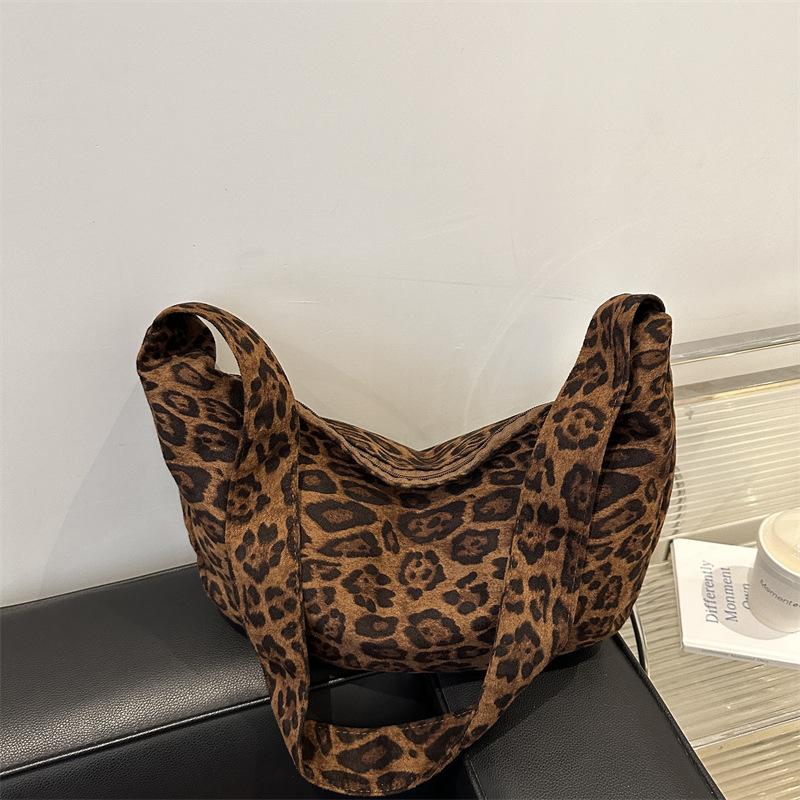 Autumn and Winter Popular Leopard Print Large-capacity Bag Women's 2025 New Casual Shoulder Bag Slack Tote Bag