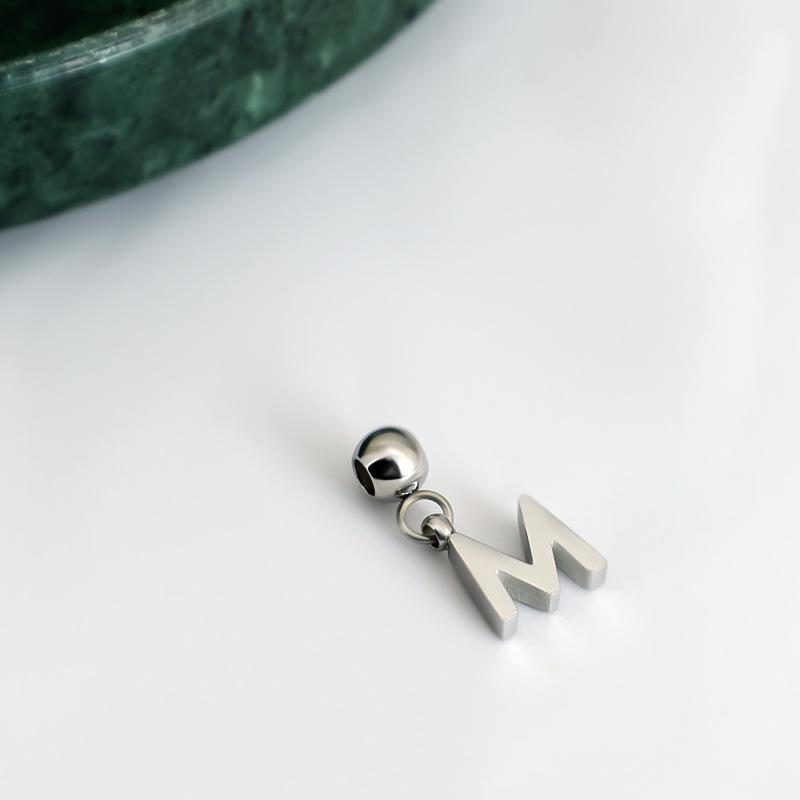 DIY Letter Necklace: 26 English Letter Pendant, Pull-Out Chain, Personalized Single Pendant Accessories