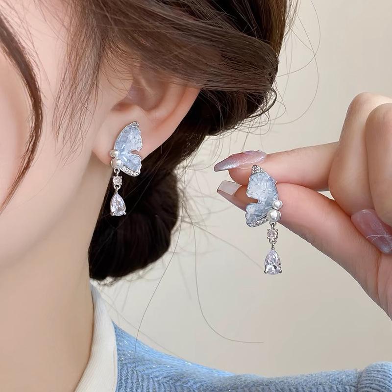 

Blue ice crystal butterfly earrings for women s explosion without earrings, earclips, high-end earrings, light luxury temperament earrings