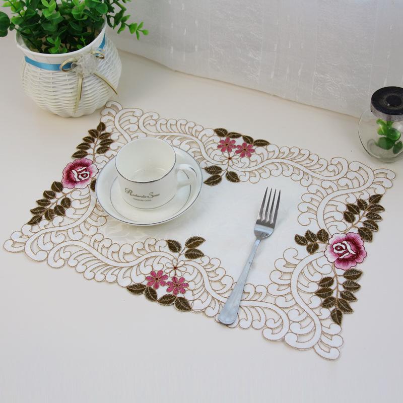 European Embroidered Heat-Resistant Rectangular Placemat