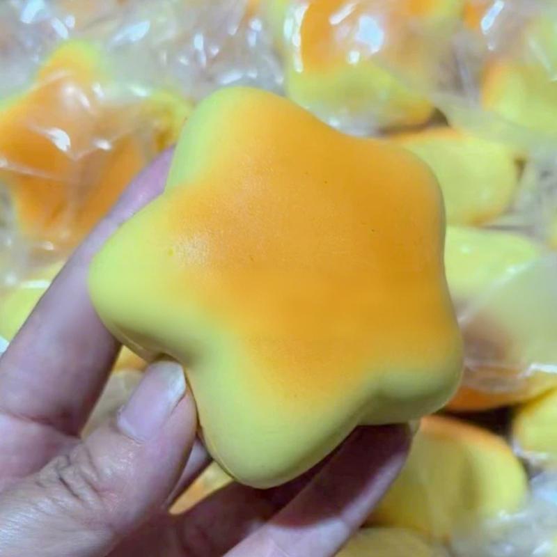 Realistic-Looking Squishy Star Bread Squeeze Toy Slow Rising Stress Easing Squeeze Toys Sensory Fidget Toy For Decompression Adults
