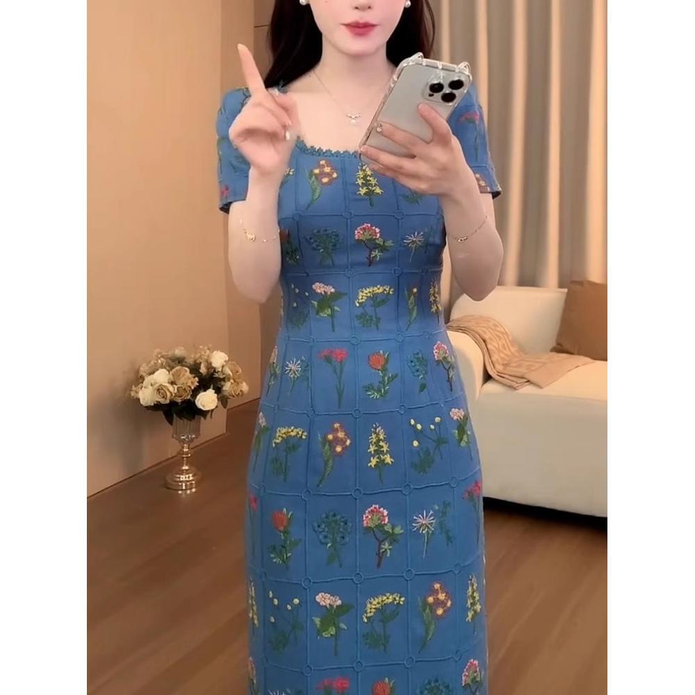 Fashion Square Collar Flower Design Embroidery Back Tail Split Fork Long Dress Girl Summer New Waist Long Dress Woman
