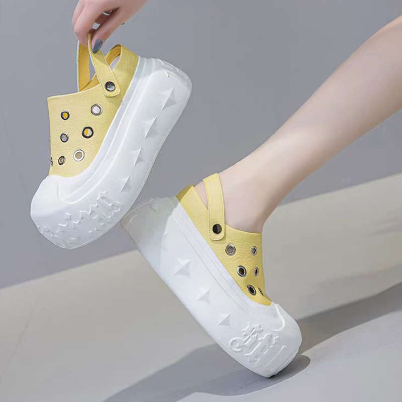 Thick-soled big-headed small casual board shoes 2025 summer ugly cute Korean version canvas shoes heightening bag head cool slippers