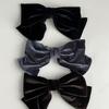 mosxe Big velvet ribbon pin (3color)