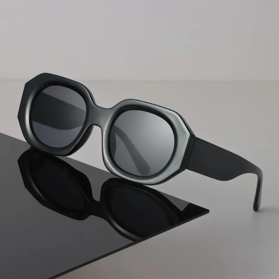

Vintage Rectangle Sunglasses Women Men Casual Fashion Glasses Luxurious Brand Designer Female Other