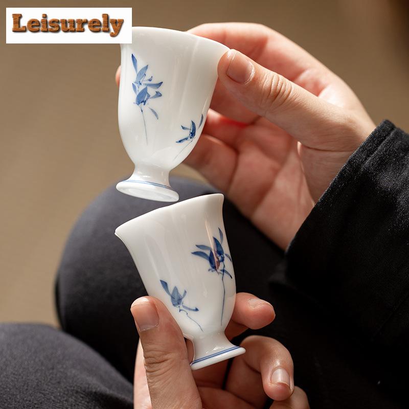 2 ks/sada čistě ručně malovaných šálků s motýlí orchidejí, vysokých degustačních šálků, malých voňavých hrnků, kung-fu čajové sady 60ml