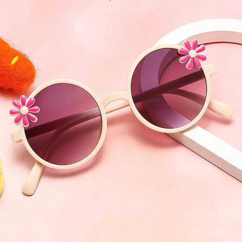 Internet Famous Girls Sunglasses With 3D Floral Decoration Gradient Lenses Uv400 Protection Cute Sunglasses For Girls. 2344