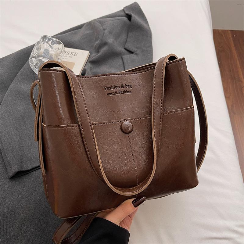 

Вместительная сумка-мессенджер под мышкой для通勤, женская зимняя новая нишевая сумка на плечо, повседневная модная сумка-ведро