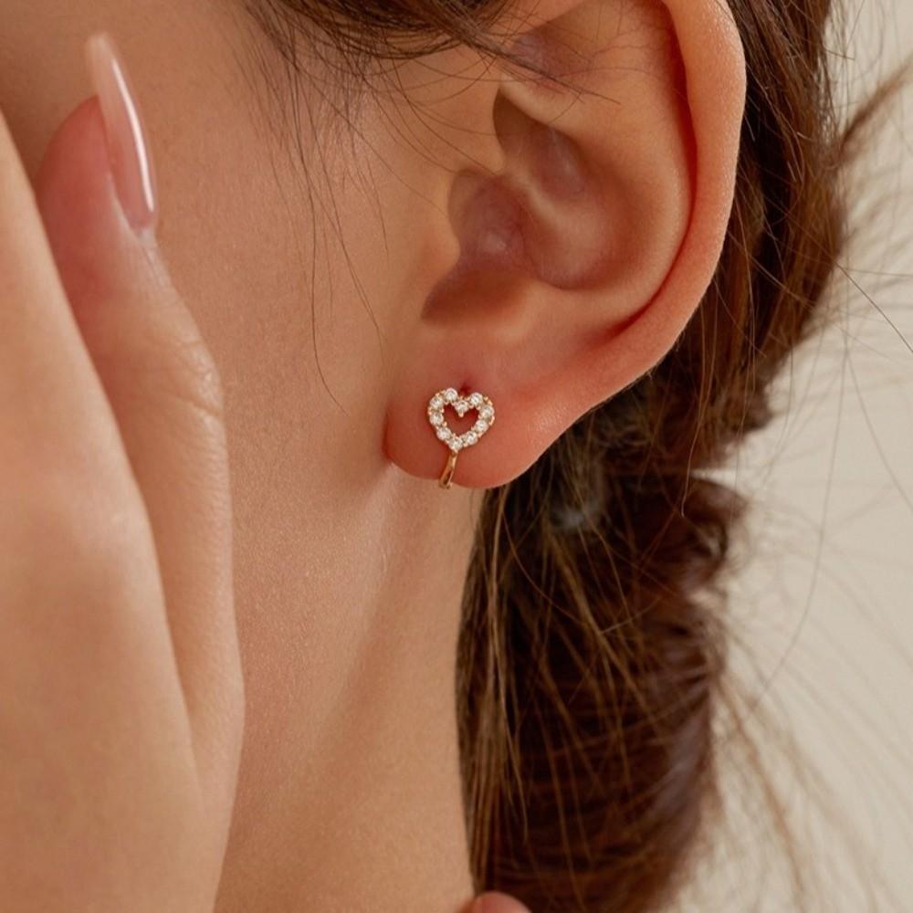 Shiny Heart Stud Earrings Sparkling Ear Buckle Luxury Rhinestone Hoop Earrings Female