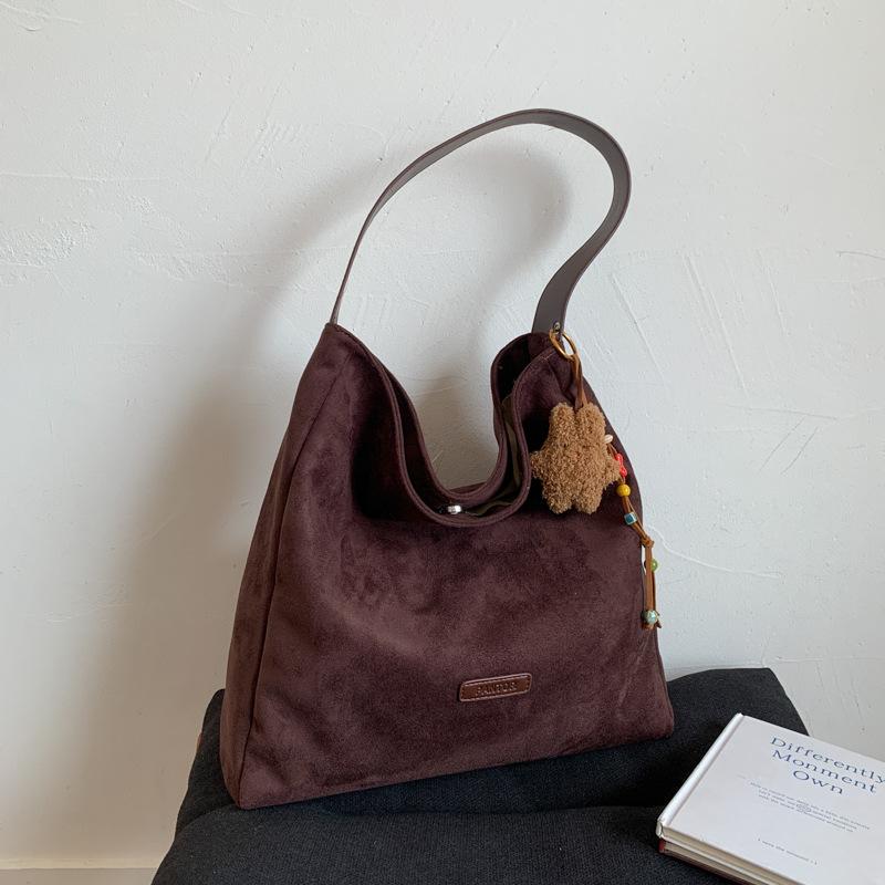 Retro Bag Women's Large Capacity 2025 New Autumn and Winter Versatile Simple Shoulder Bag Texture Commuter Tote Bag