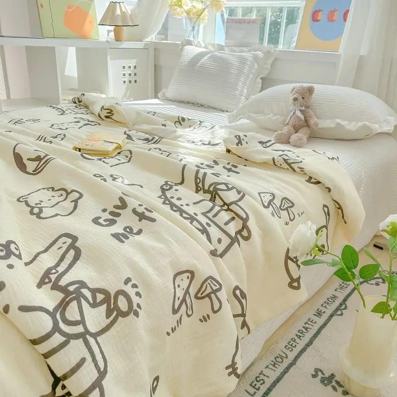 Black White Cartoon Crocodile Summer Quilt Kawaii Animals Print Thin Blanket Air-conditioning Quilted Quilt for Kids Boys Girls