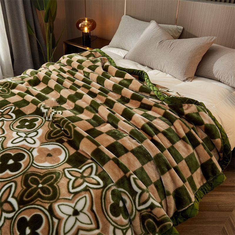 G5Z Thickened Raschel & Coral Flannel Winter Blanket for Dorms & Bedrooms