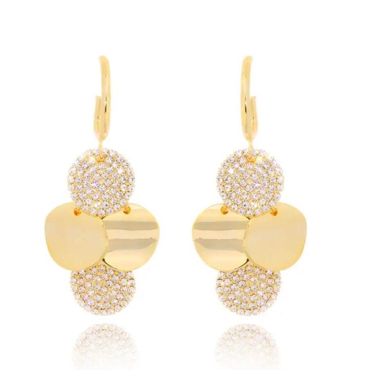 Stylish Rhinestone Teardrop Earrings: 2023 Luxury Ear Cuffs for Women