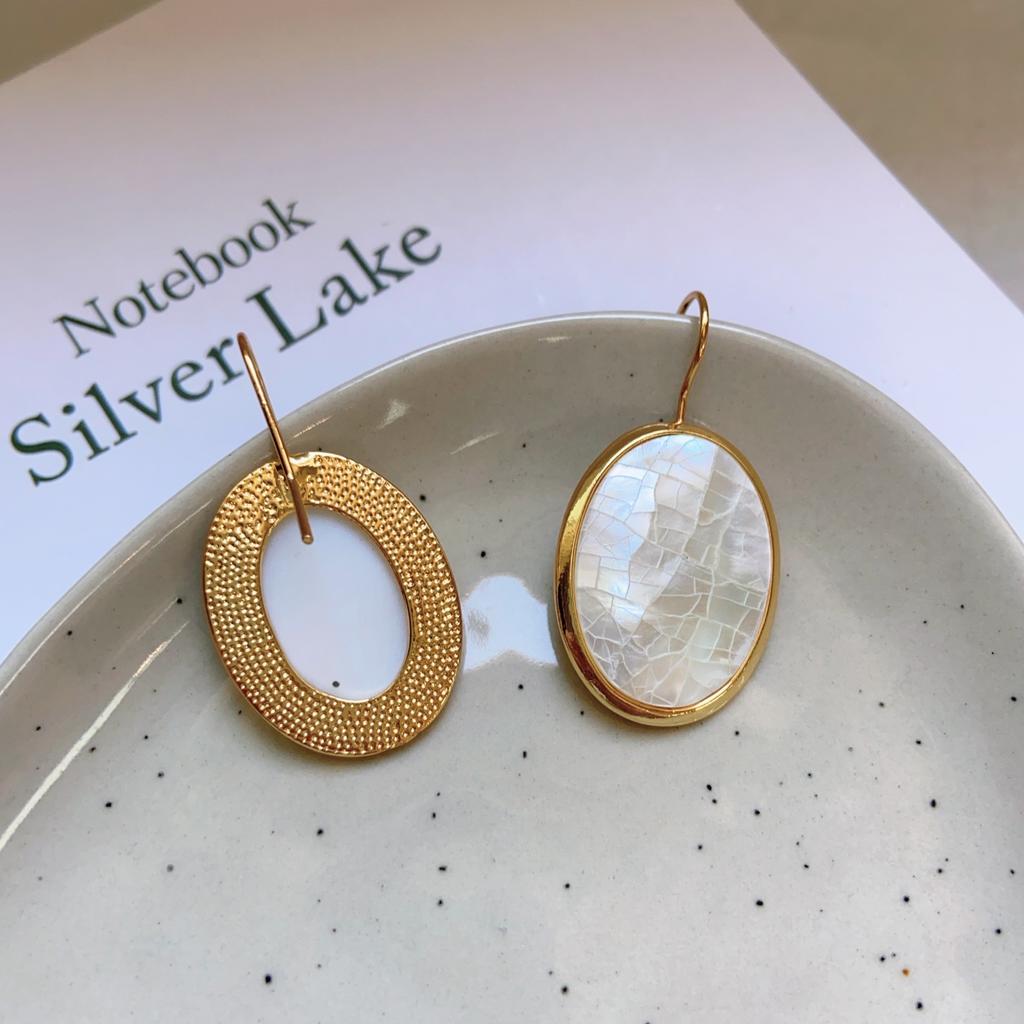 High End French Retro Shell Earrings, Women's Geometric Oval Temperament, Niche and Cold Style, Exaggerated Earrings, Light Luxury