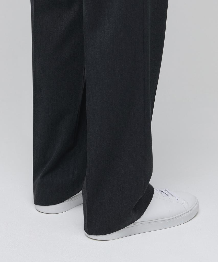 MUSINSA STANDARD Lightweight Wide Hidden Elastic Waist Slacks [Charcoal Gray]