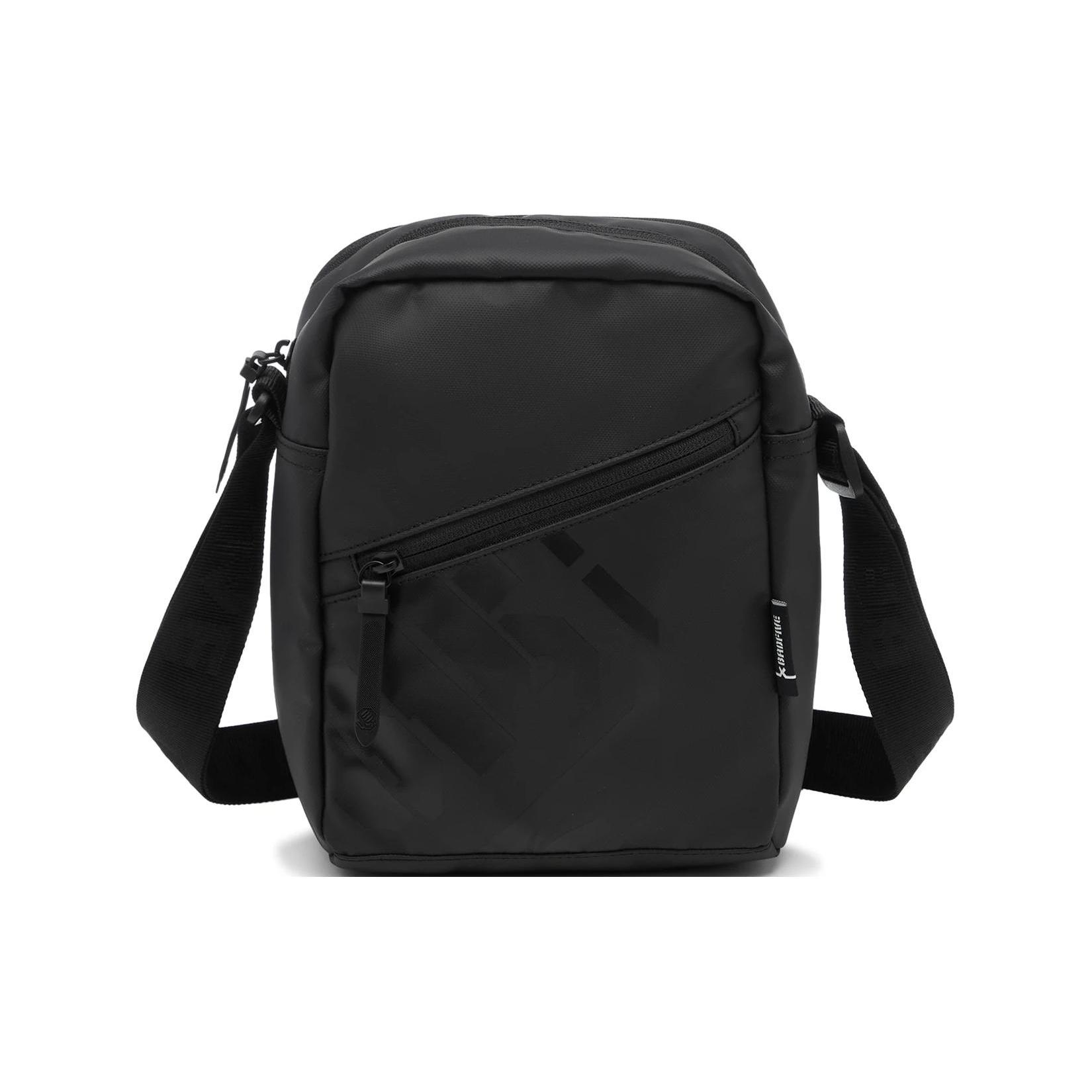 

Новая полиуретановая сумка кроссбоди LiNing обычного размера, унисекс, черная ABDU097-1 17.0*9.9*23.1CM