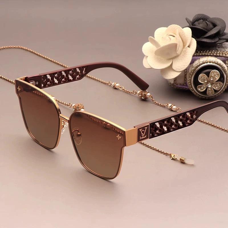 New Luxury Fashion Sunglasses for Women Trendy Street Style UV Protection DS-8829