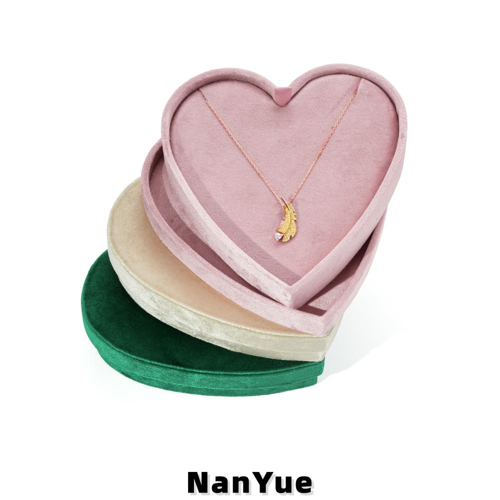 Heart Shaped Velvet Jewelry Box  Custom Logo Luxury Necklaces Earrings Jewelry Storage Box Romantic Wedding Gift Box