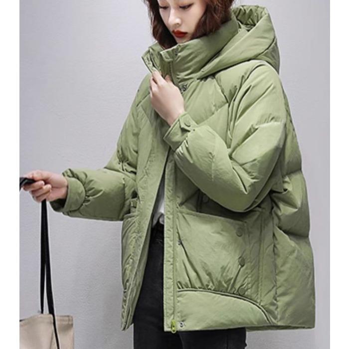 Popular Women's Winter Cotton Coat, Thickened and Warm, Short Style, Attractive and Fashionable