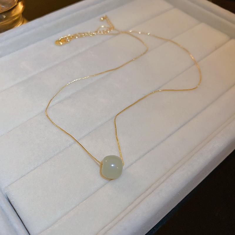 New Chinese Ethnic Style Jade Butterfly Safety Lock Necklace Temperament Collarbone Chain Personalized Design Item Decoration Wholesale