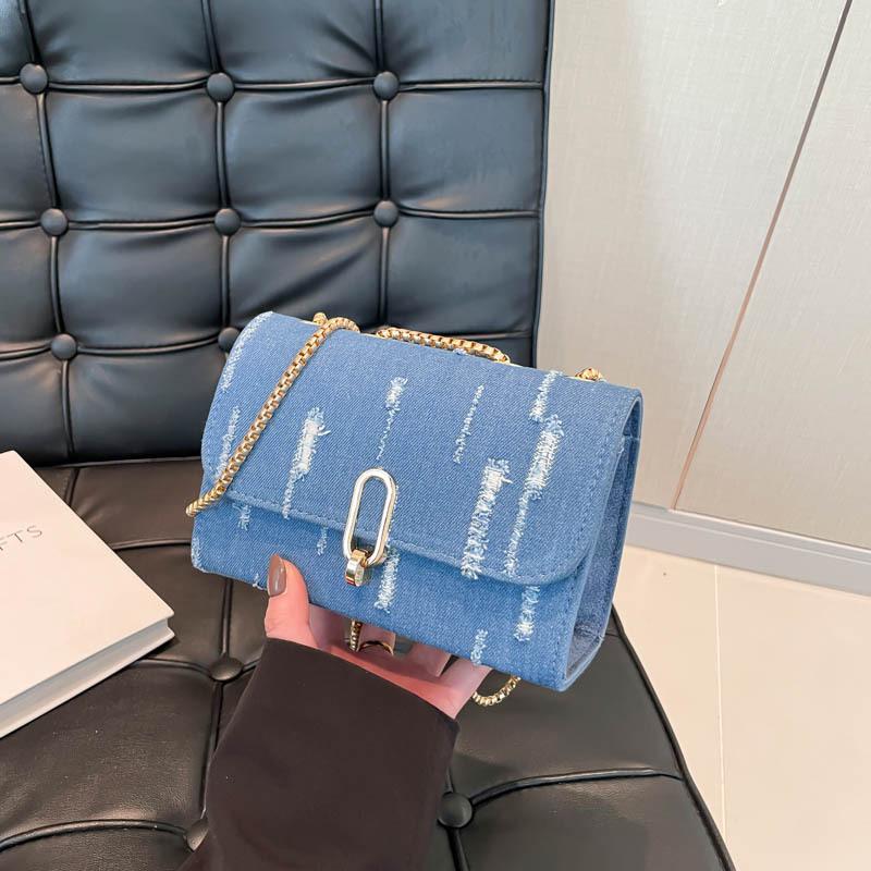 This Year's Popular Fashion Korean Version of Internet Celebrity Chain Shoulder Bag 2025 Spring New Niche Design Foreign Style Small Square Bag