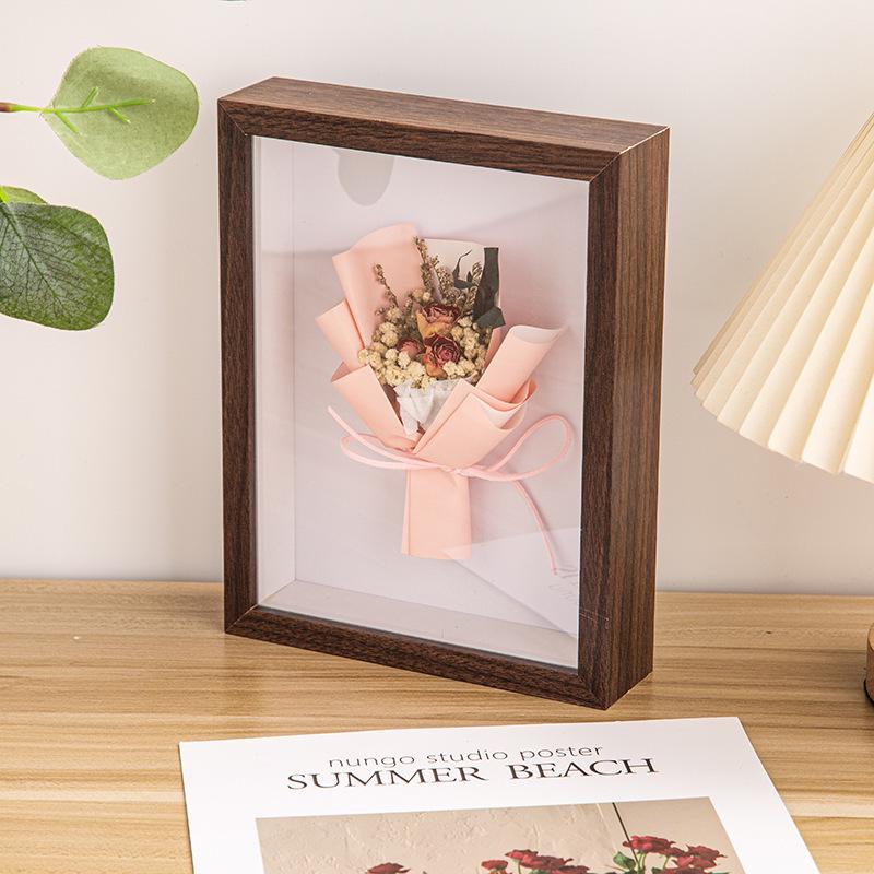 3D Dried Flower Frame: DIY Wooden Figurine with Preserved Flowers