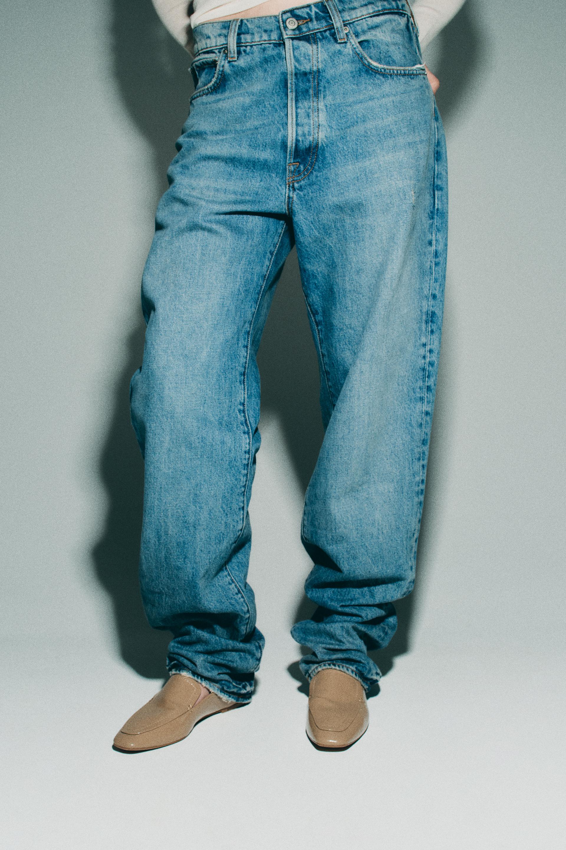 

ОБУВЬ НА ПЛОСКОЙ ПОДОШВЕ