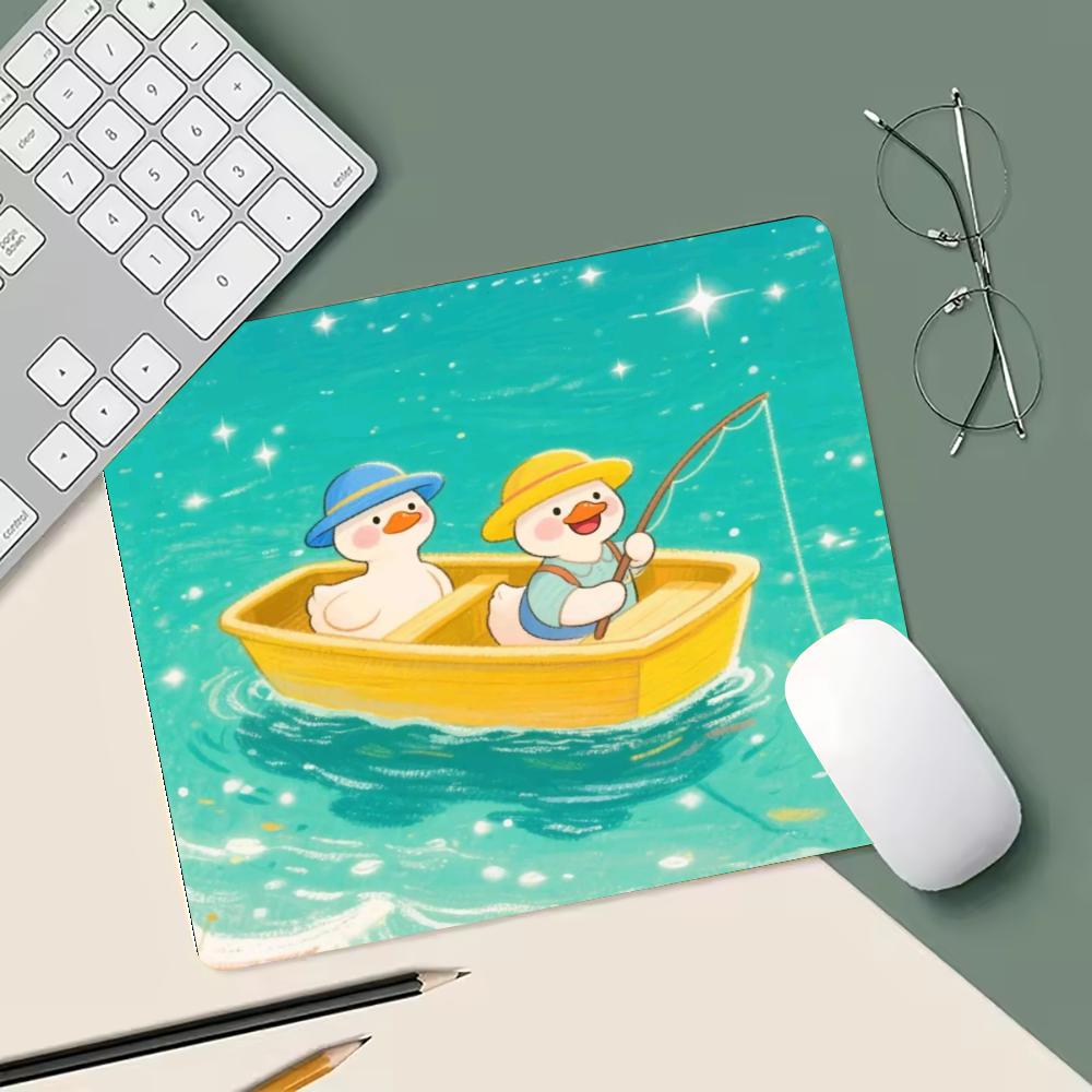Cute White Duck Mouse Pad Non-Slip Rubber Mouse Mat Precision Lock Edge Small Desk Mat Playful Square Gaming Office Accessory