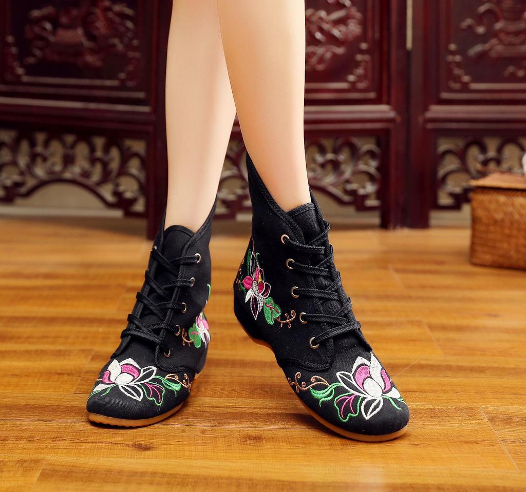 Damen Ethno-Stil Kurze Stiefel - Bestickte 3cm Absätze für Herbst/Winter