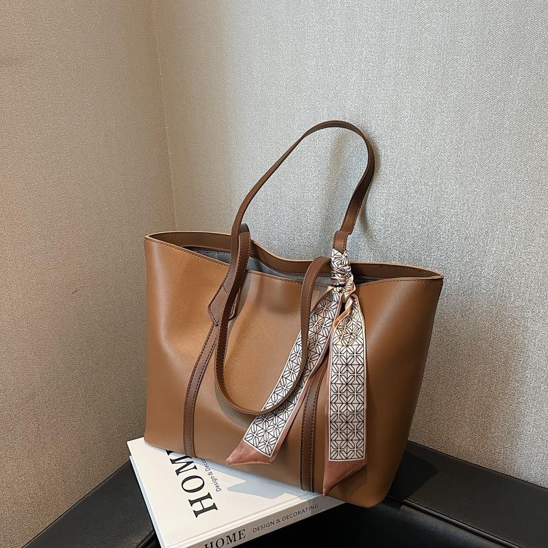 Simple and Large-capacity Bag, Women's New Casual Versatile Bucket Bag, Fashionable Shoulder Tote Bag, One Piece To Pass