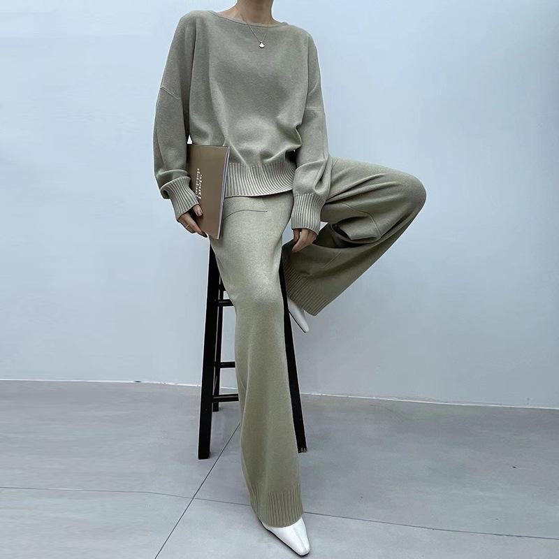 Costume deux pièces tricoté pour femme: Ensemble Pull Ample à Manches Chauve-Souris et Pantalon Large Automne/Hiver 2024