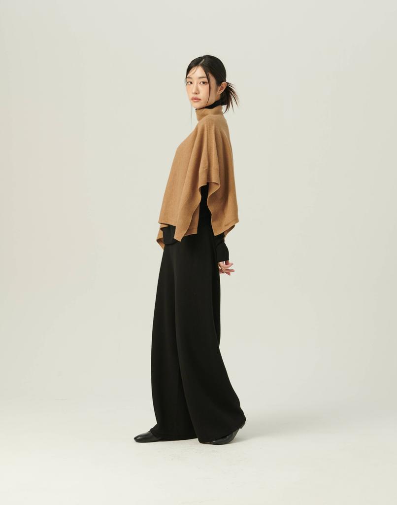 Beiseuseuledeu Multiway Knit Cape_Beige