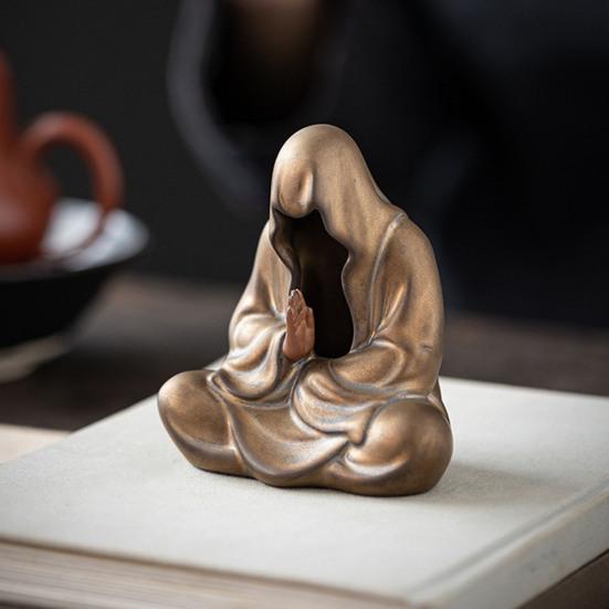 Sitting Buddha Statue Tea Pet Ceramic Faceless Zen Figurine Handmade Kung Fu Tea Set Feng Shui Decor for Home Office Meditation Desk Ornament