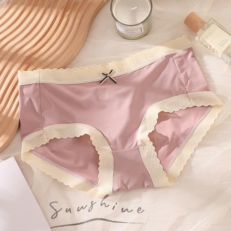 Seamless Mid-Waist Ice Silk Women's Underwear, Breathable and Cute Japanese Style Briefs