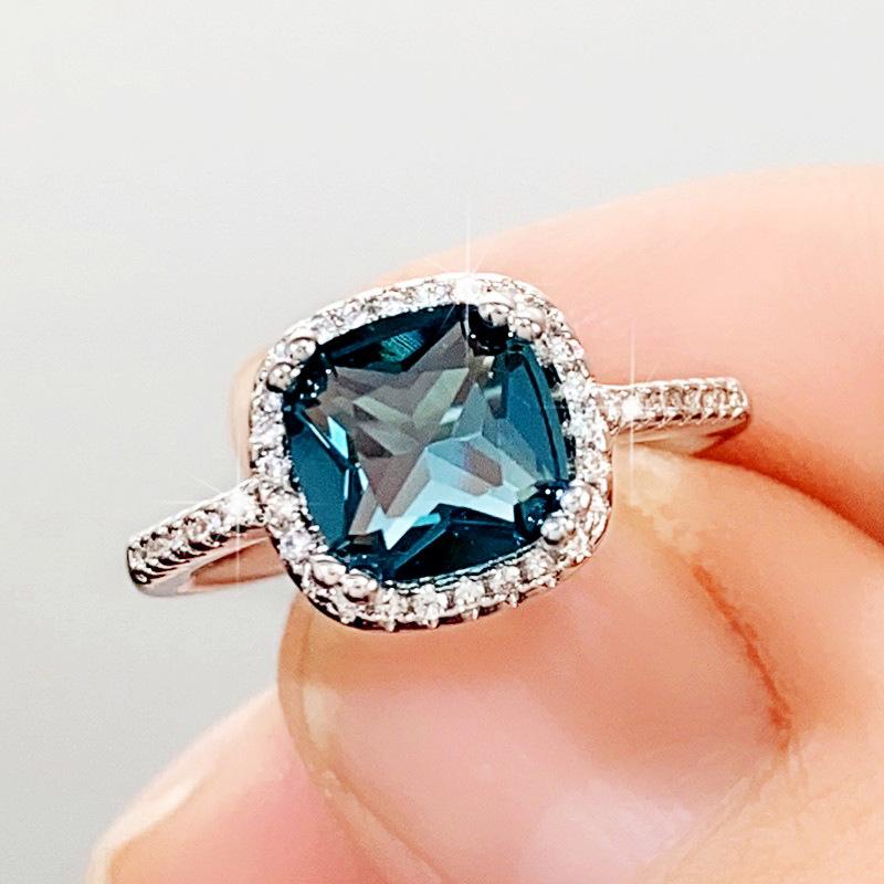 Women's Slow Cut Blue Zircon Halo Ring Engagement Jewelry