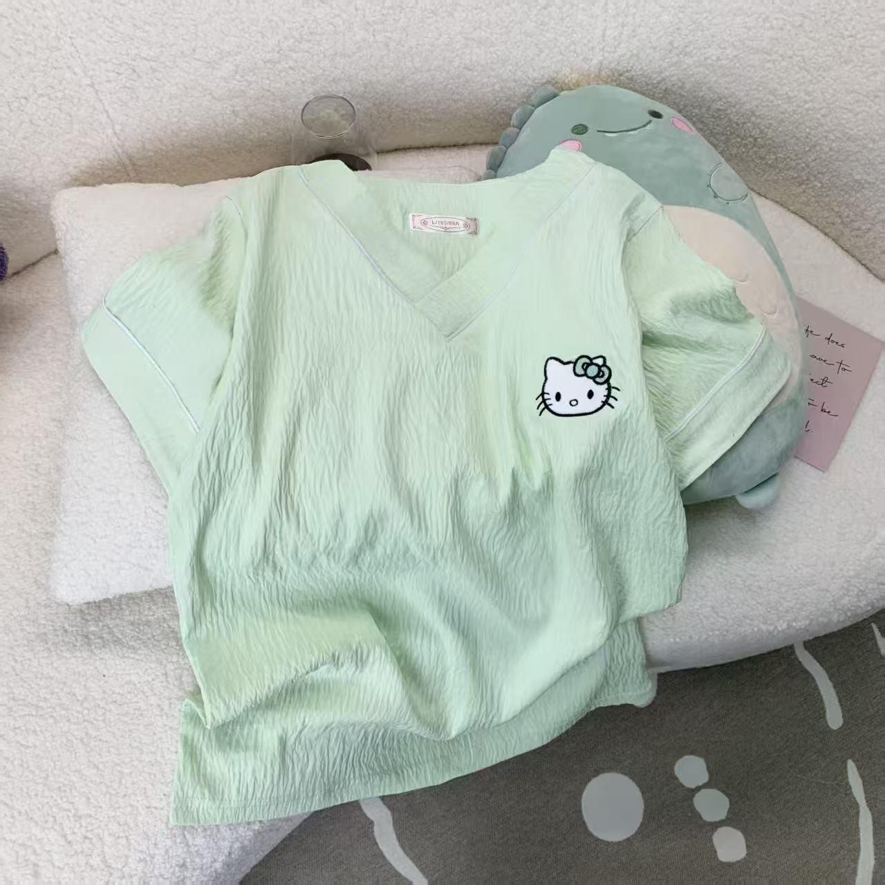 

Женский шелковый пижамный комплект с V-образным вырезом и рисунком из мультфильма - Летняя коллекция с коротким рукавом 2022 года XXL