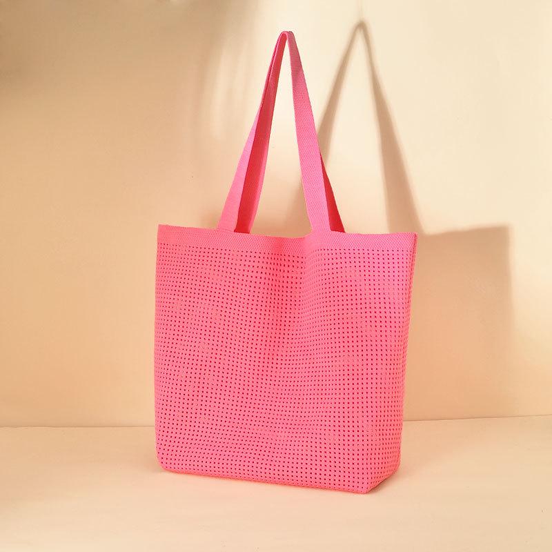 

Женская сумка-тоут из расслабленного трикотажа с вырезами на плечах - Большая вместимость и конфетные цвета розовый