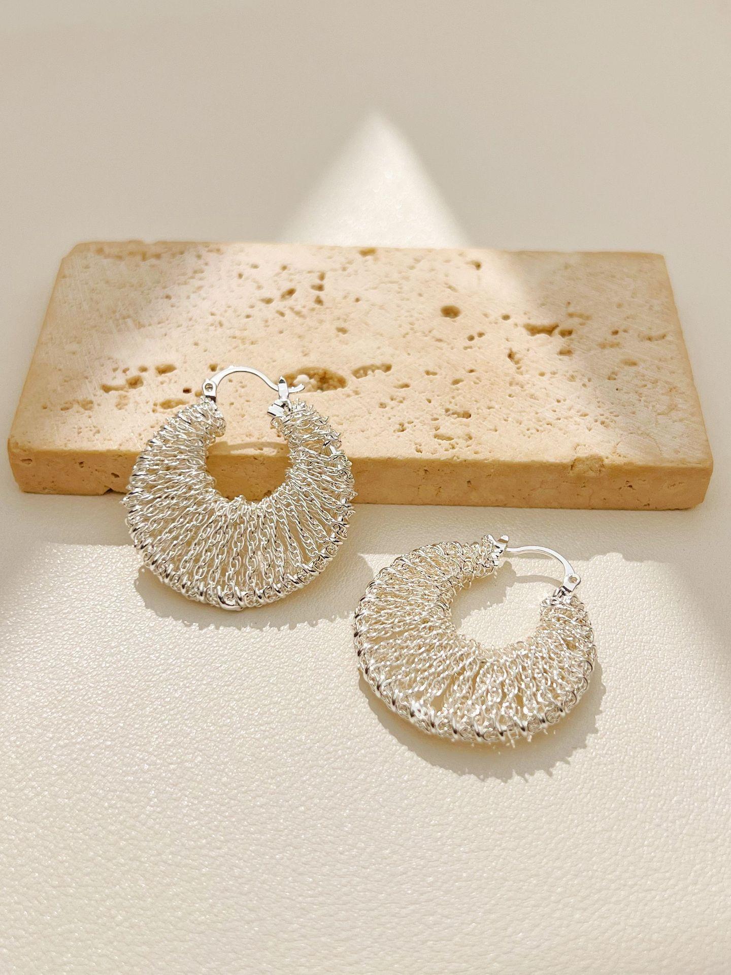 High-end Brass Trendy Ear Buckles with a Niche Design and an Irregular Accessory Style